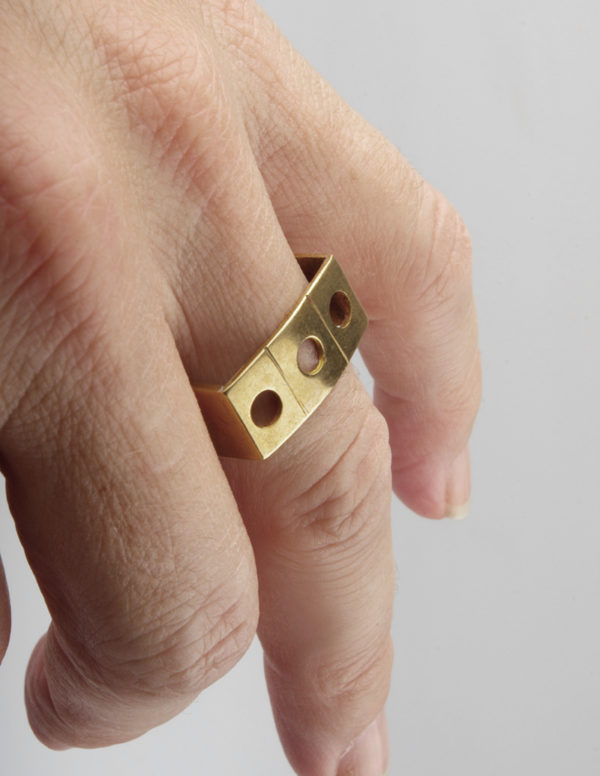 Bague en laiton percé